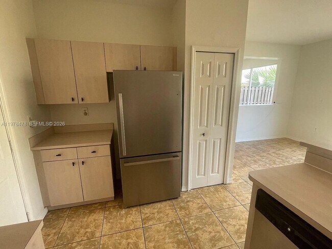 Building Photo - 13849 SW 275th Terrace