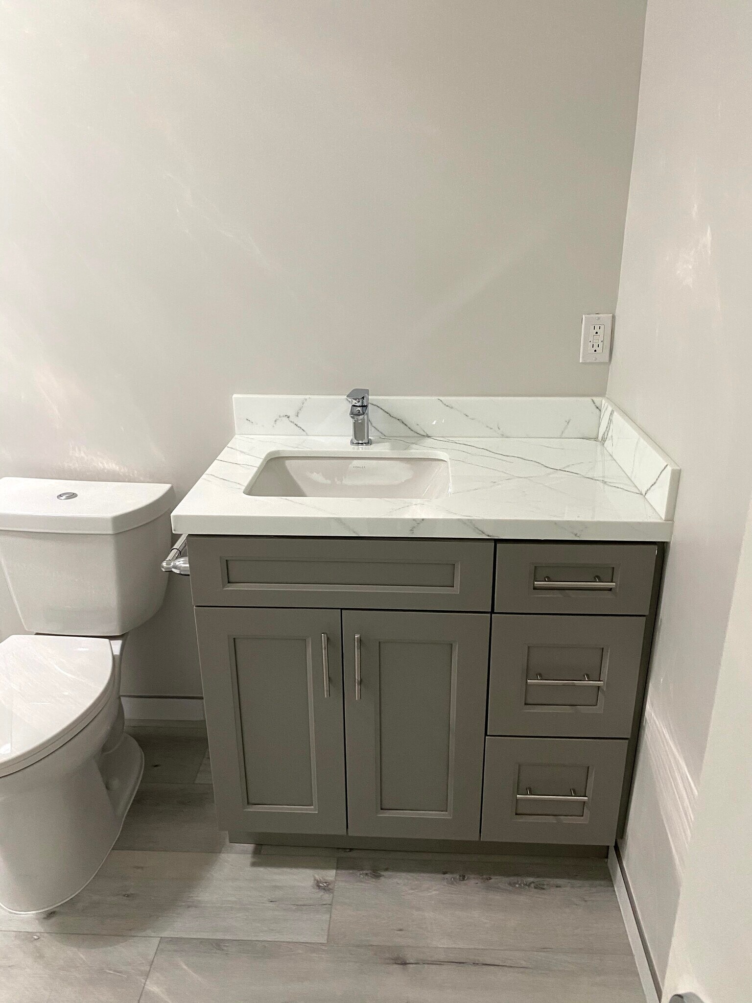 Building Photo - 11775 Gateway Blvd