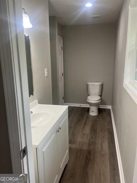 Building Photo - 1996 Chestnut Log Dr