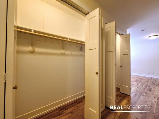 Building Photo - 0 bedroom in CHICAGO IL 60614