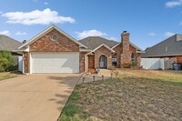 Building Photo - Beautiful 3-Bedroom home!