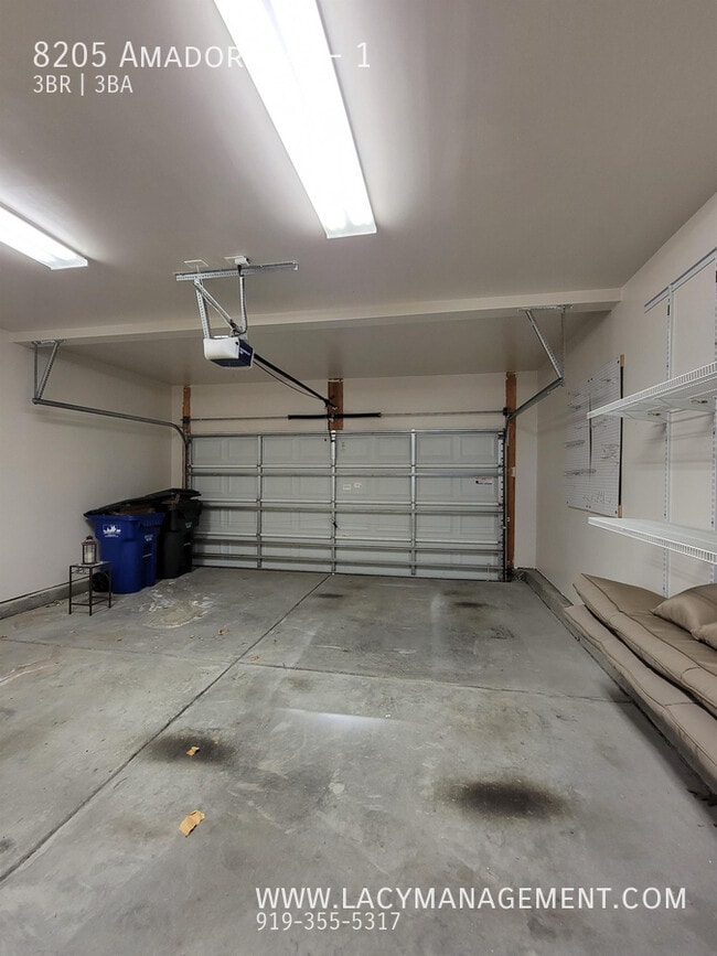Building Photo - 8205 Amador Way