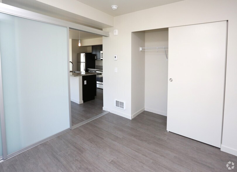 Aj Apartments Seattle Wa Apartment Finder