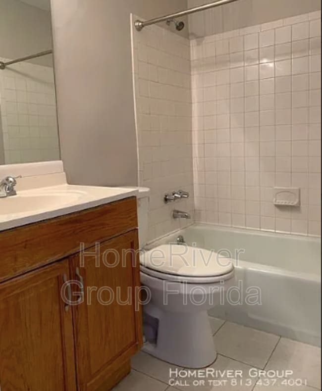 Building Photo - 3206 W Azeele St