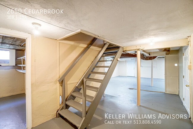 Building Photo - 2650 Cedarbrook-