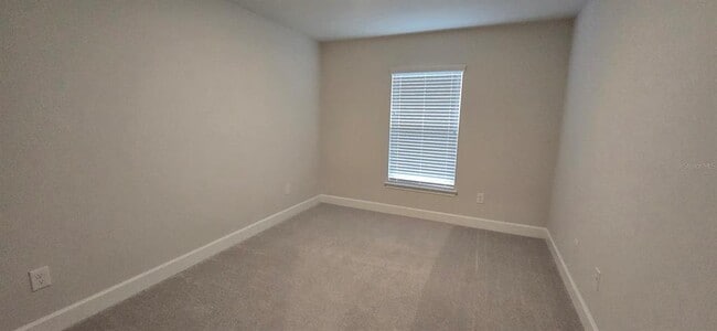 Building Photo - 10715 SW 41st Ave