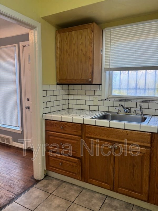 Building Photo - 15896 Southfield Fwy