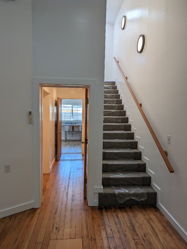 Building Photo - 5407 Bancroft Ave