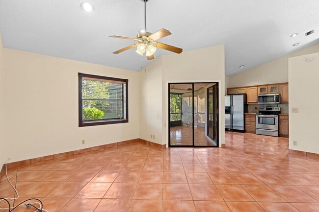 Building Photo - 9264 Ketay Cir