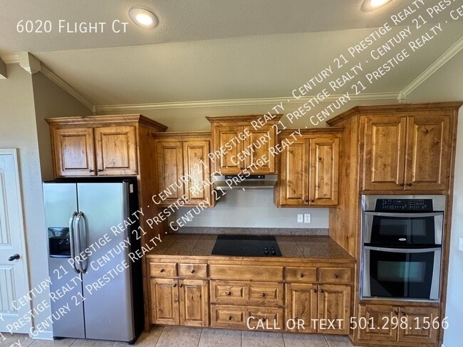 Building Photo - 6020 Flight Ct