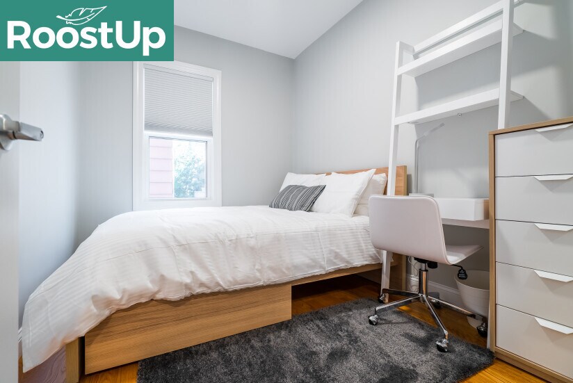 Building Photo - Furnished Private Bedroom in Cambridge