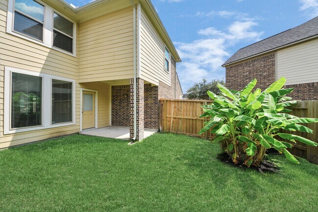 Building Photo - 19046 Sweet Springs Ln