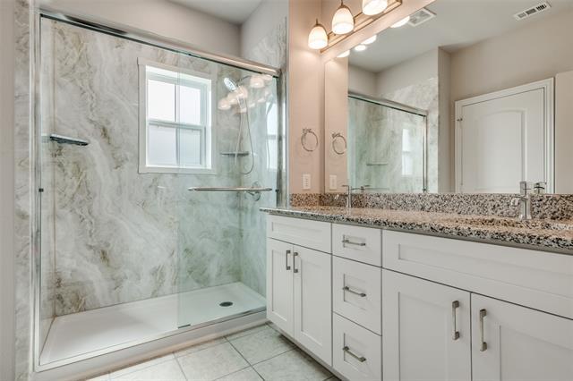 Building Photo - 2415 Acorn Ct.