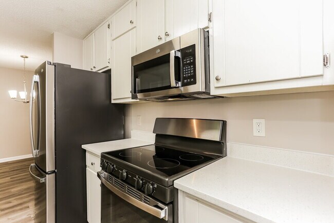 Building Photo - 130 Harriette Dr