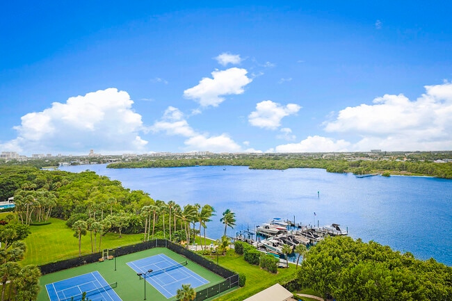 Building Photo - 2121 N Ocean Blvd