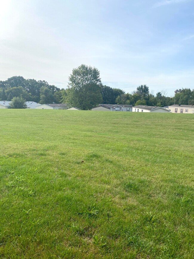 Building Photo - 2128 N Sheeran Dr