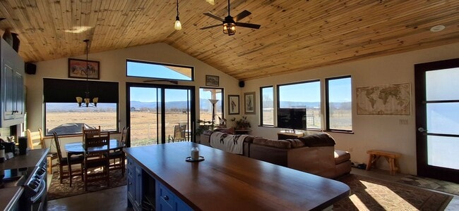 Building Photo - Winter Rental