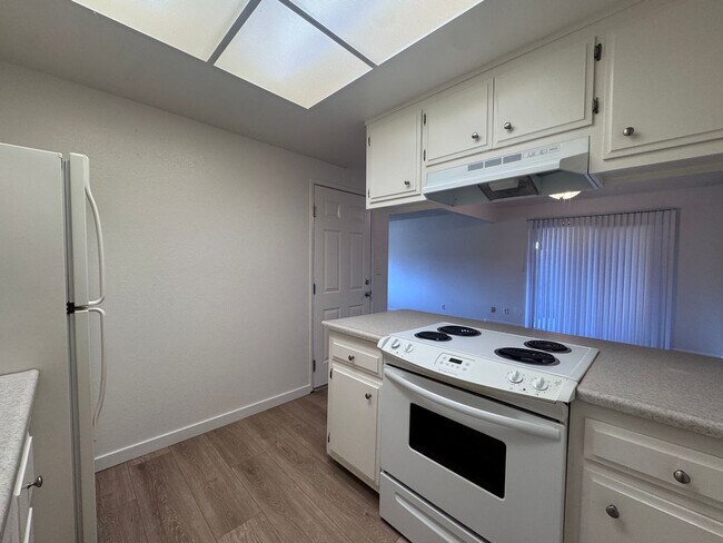 Building Photo - 7031-7033 Peachtree Ave