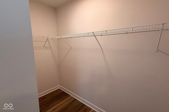 Building Photo - 401 N Walcott St