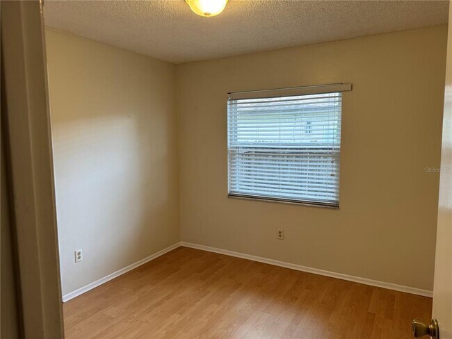 Building Photo - 4010 Woodsong Dr