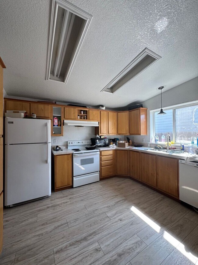 Building Photo - Charming & Updated Home in Kittitas, WA