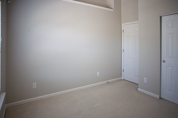 Building Photo - Napa Valley Townhome!