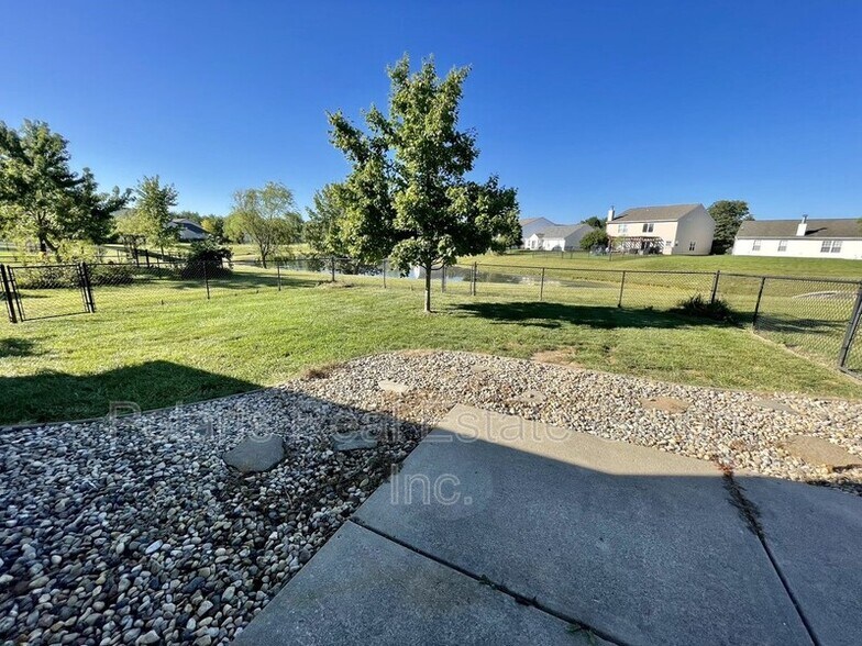 Building Photo - 8241 Brambleberry Dr