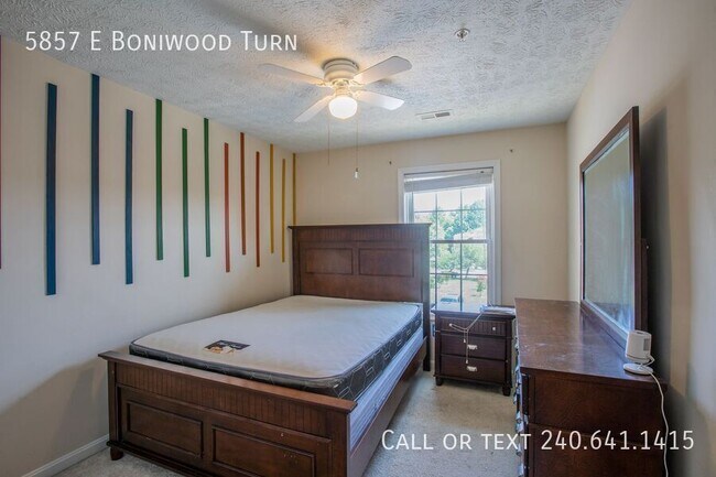 Building Photo - 5857 E Boniwood Turn