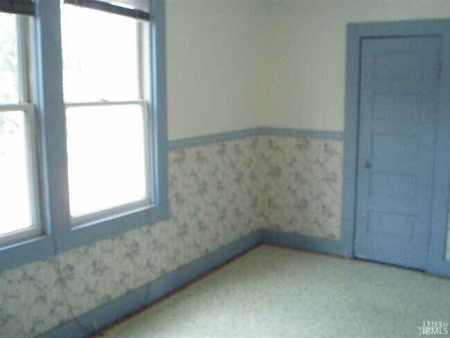 Building Photo - 636 Huffman St