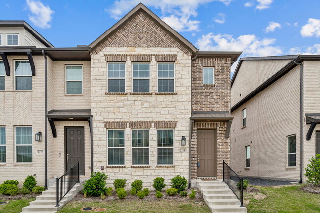 Building Photo - 2215 Adena Springs Dr