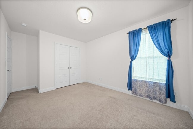 Building Photo - 422 Stoneridge Dr