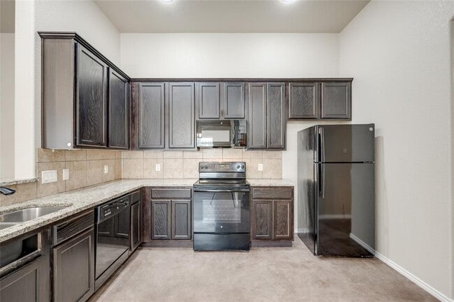 Building Photo - 2545 Pahmeyer Rd