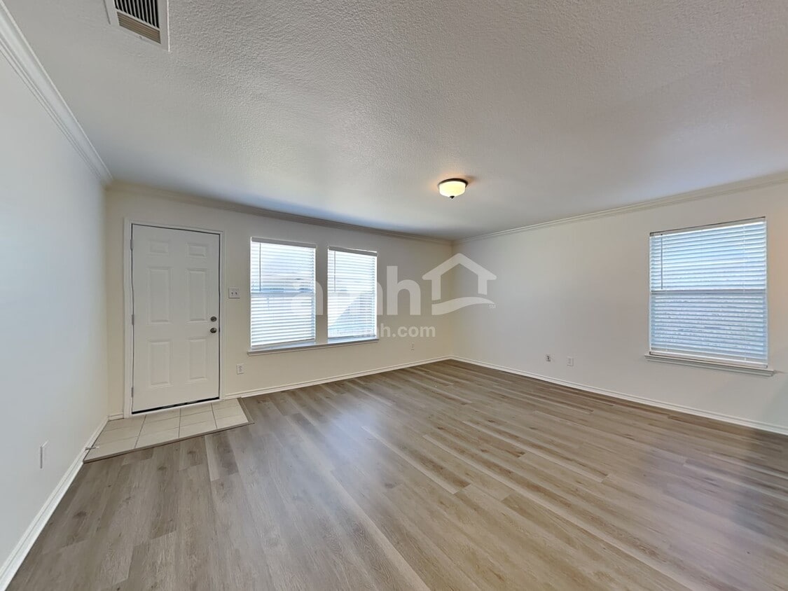 Building Photo - 532 Winbridge Ln