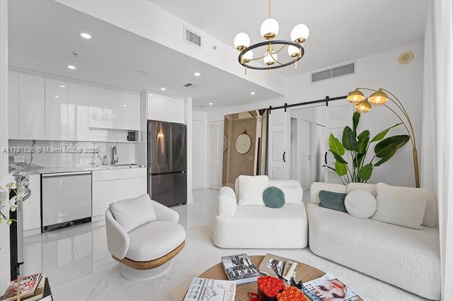 Building Photo - 300 S Biscayne Blvd