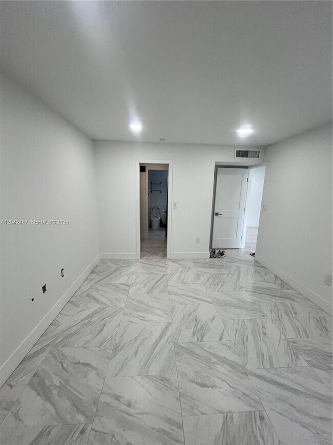 Building Photo - 15560 SW 80th St