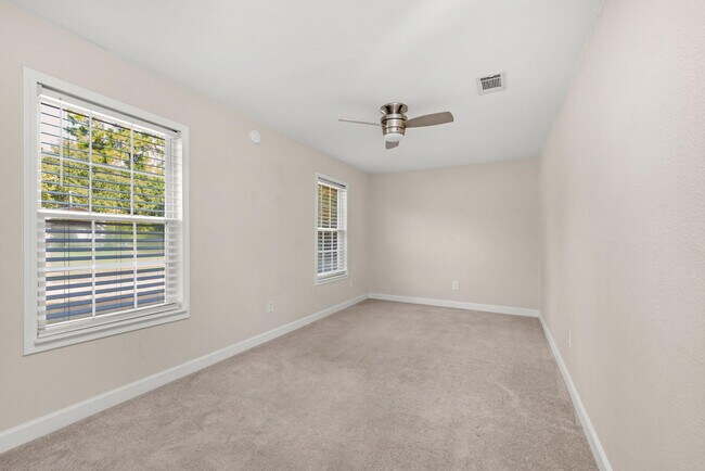 Building Photo - 4490 FL-87