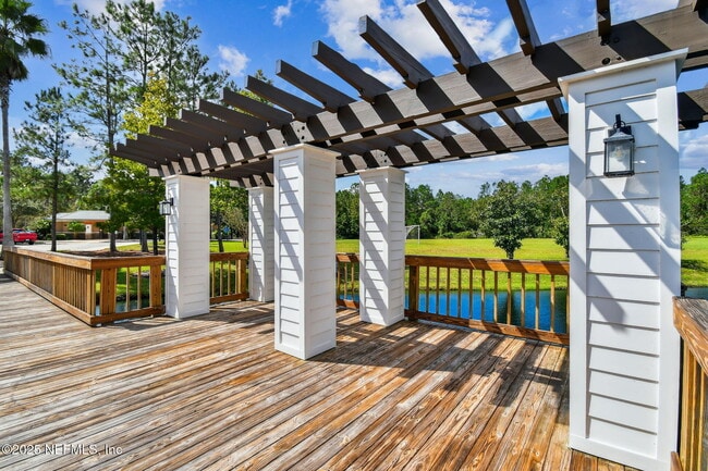 Building Photo - 263 Stonewell Dr