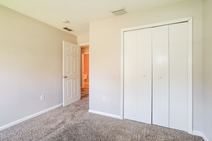 Building Photo - 5690 Chirping Way W