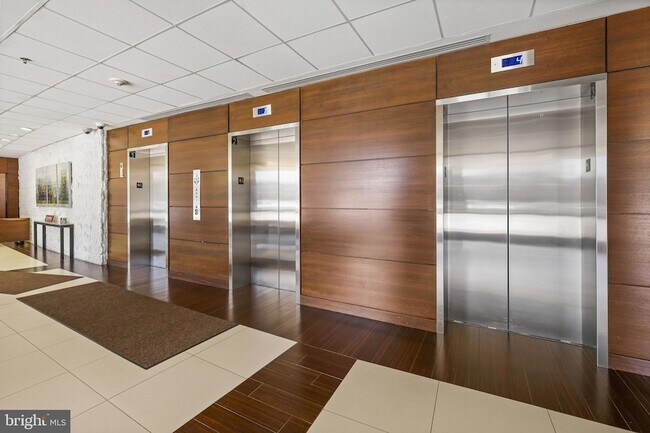 Building Photo - 6301 Stevenson Ave