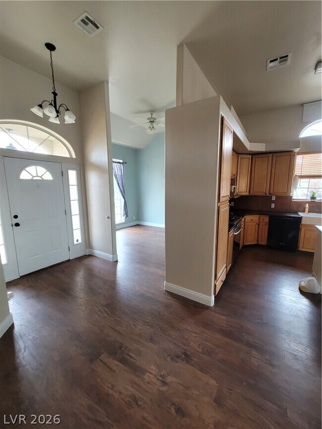 Building Photo - 1951 Jim Haworth