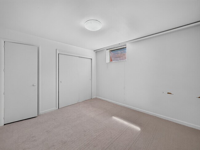 Building Photo - 3535 S 126th St