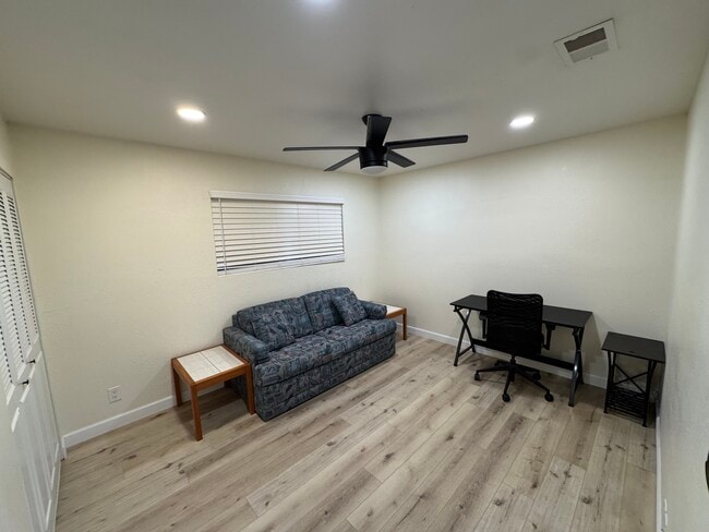 Building Photo - 368 Dogwood Ln