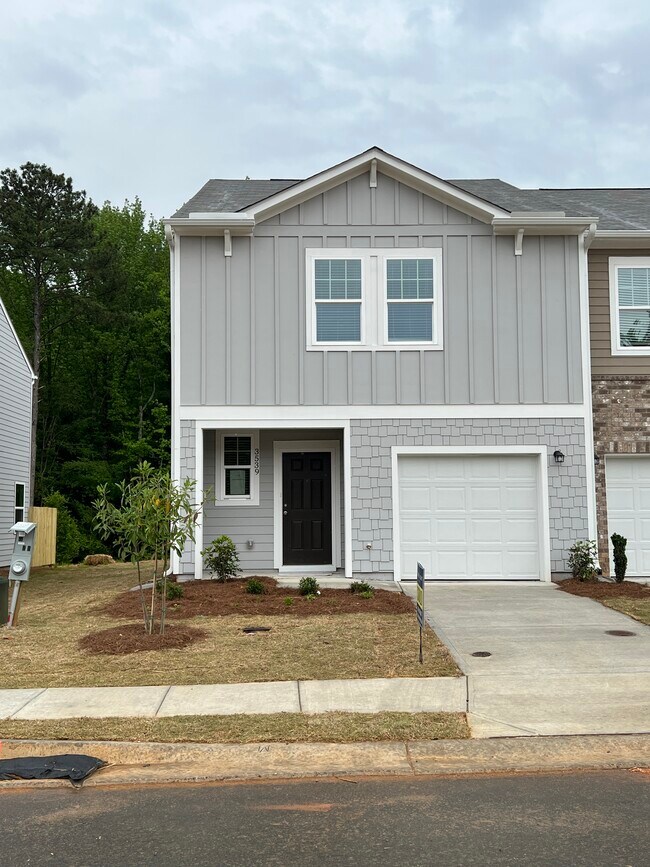 3539 Cardinal Dr SW 3539 Cardinal Dr SW Atlanta GA 30331 Apartment