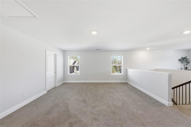 Building Photo - 1861 Abbey Rd