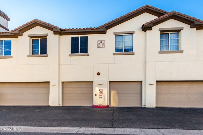 Building Photo - 2992 N Miller Rd