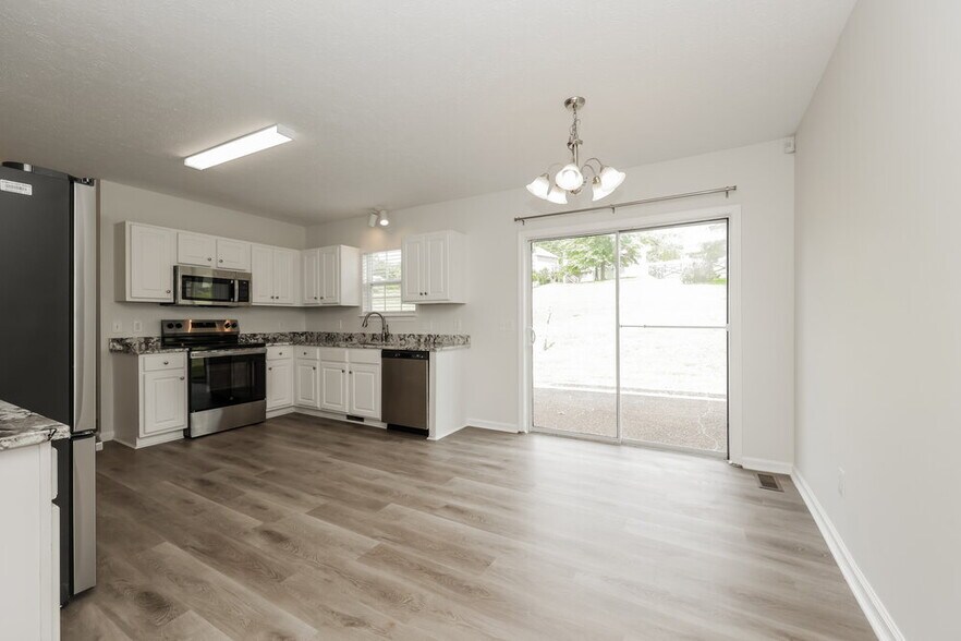 Building Photo - 102 Polk Ct