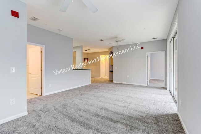 Building Photo - 8601 Beach Blvd