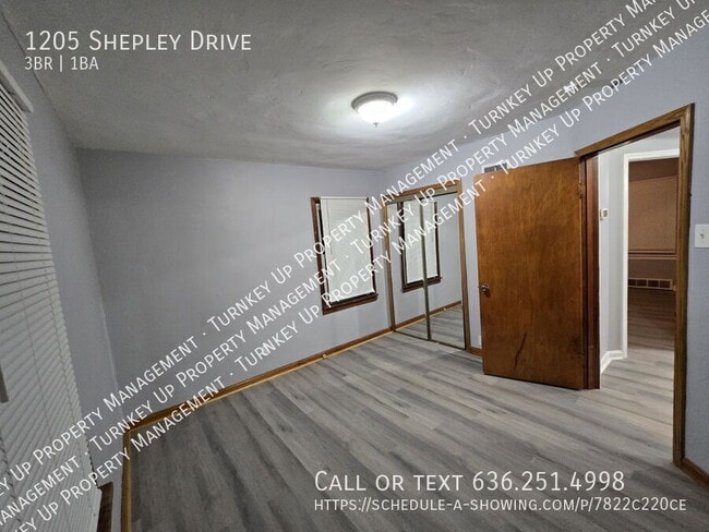 Building Photo - 1205 Shepley Dr