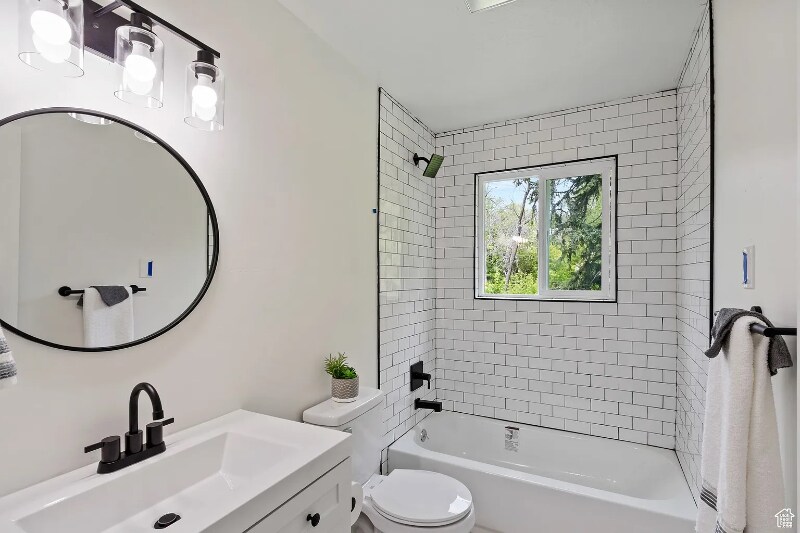 Building Photo - 208 Ogden Canyon Rd