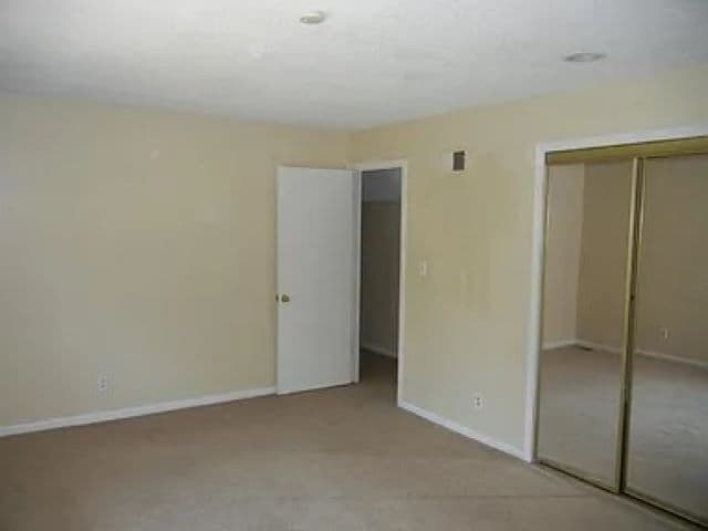 Building Photo - 818 W Santa Fe Trail